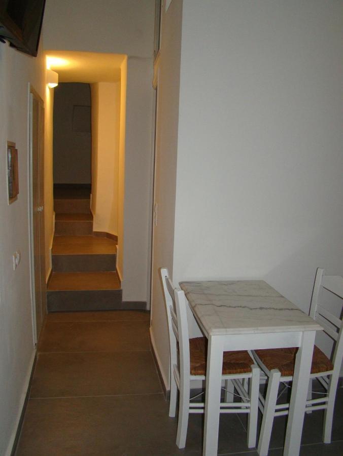 Efi'S Apartments Plaka  Dış mekan fotoğraf